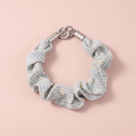 Srunchie style hand strap